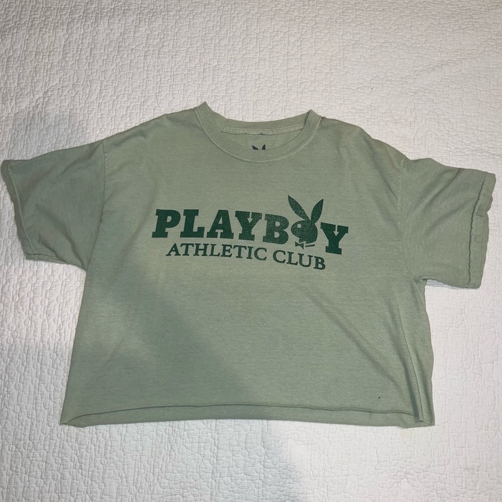 Women’s cropped playboy shirt
